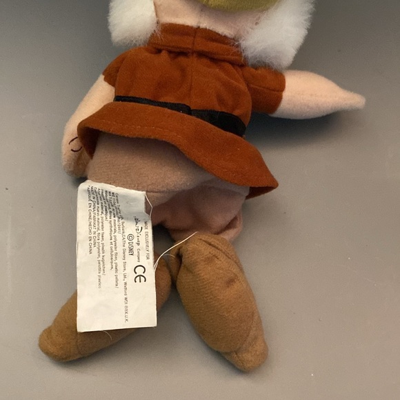 Doc and Dopey Snow White and the 7 dwarfs 7 inch bean bag - Picture 6 of 7